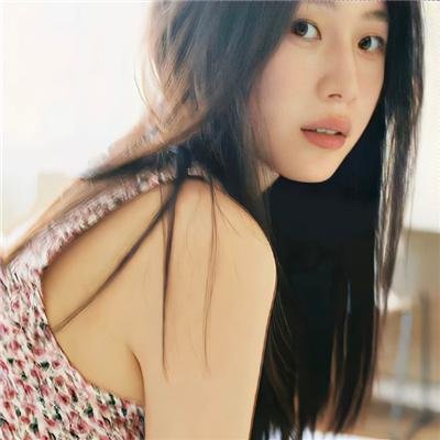 歌唱动荡的青春